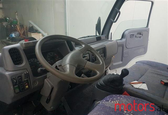 2000' Nissan Cabstar photo #5