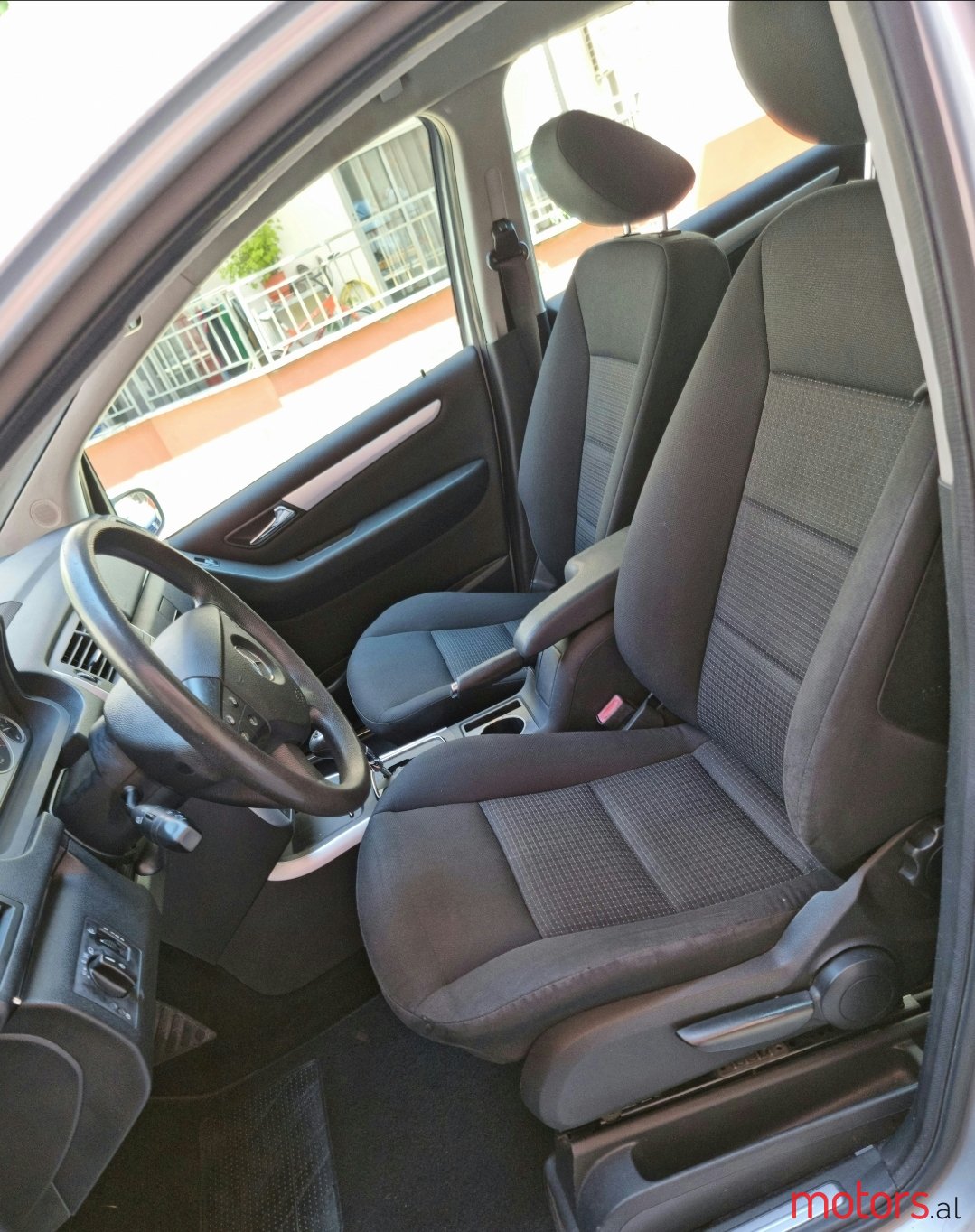 2007' Mercedes-Benz B 180 photo #7