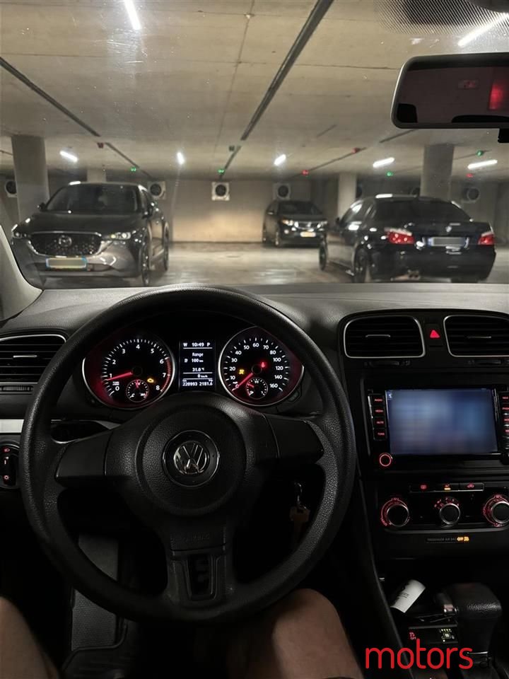 2012' Volkswagen Golf photo #5