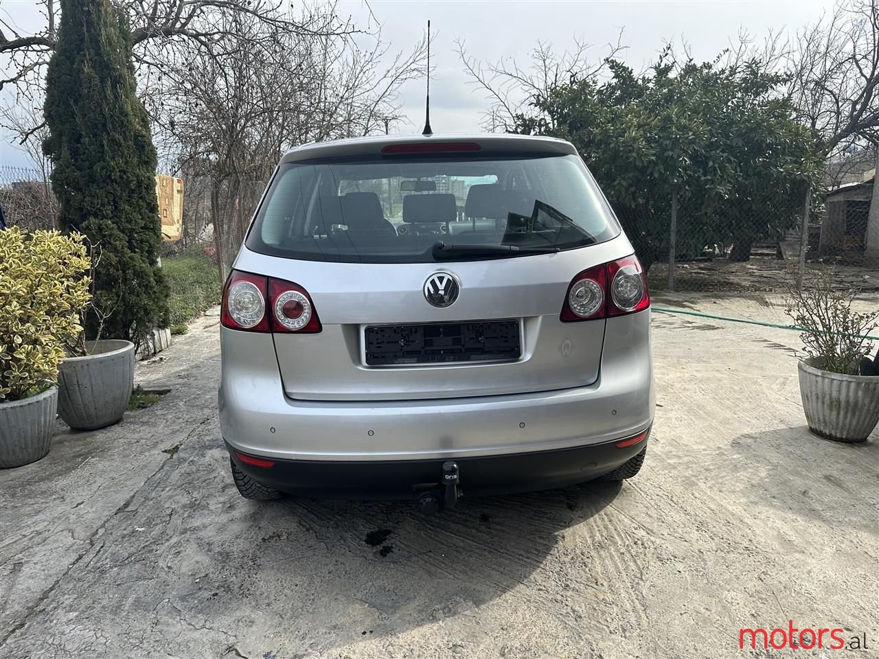 2008' Volkswagen Golf photo #2