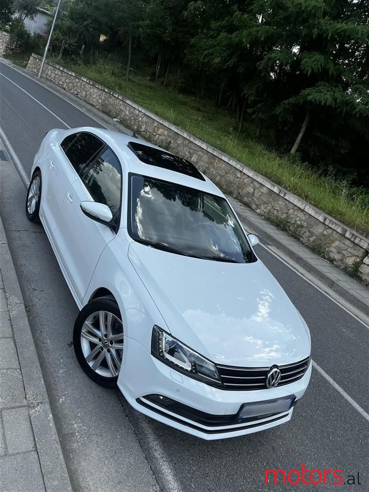 2015' Volkswagen Jetta photo #1