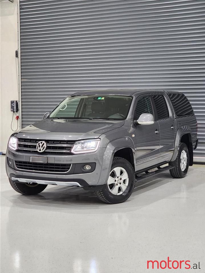 2015' Volkswagen Amarok photo #6