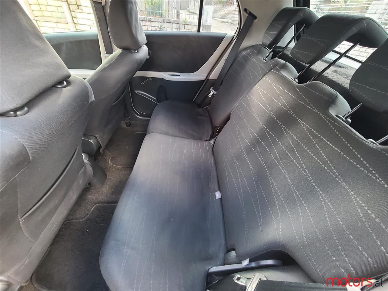 2006' Toyota Yaris photo #6