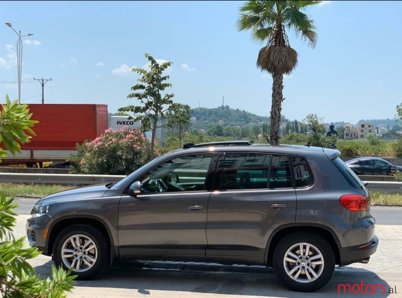 2013' Volkswagen Tiguan photo #5