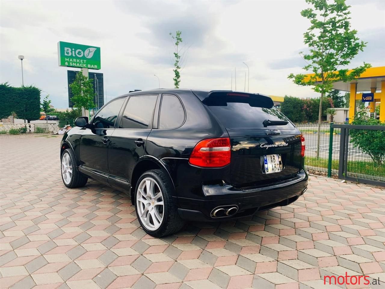 2009' Porsche Cayenne photo #5
