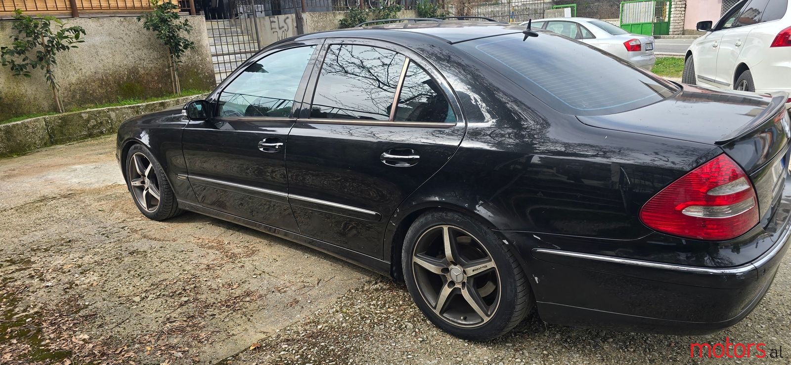 2002' Mercedes-Benz E 240 photo #3