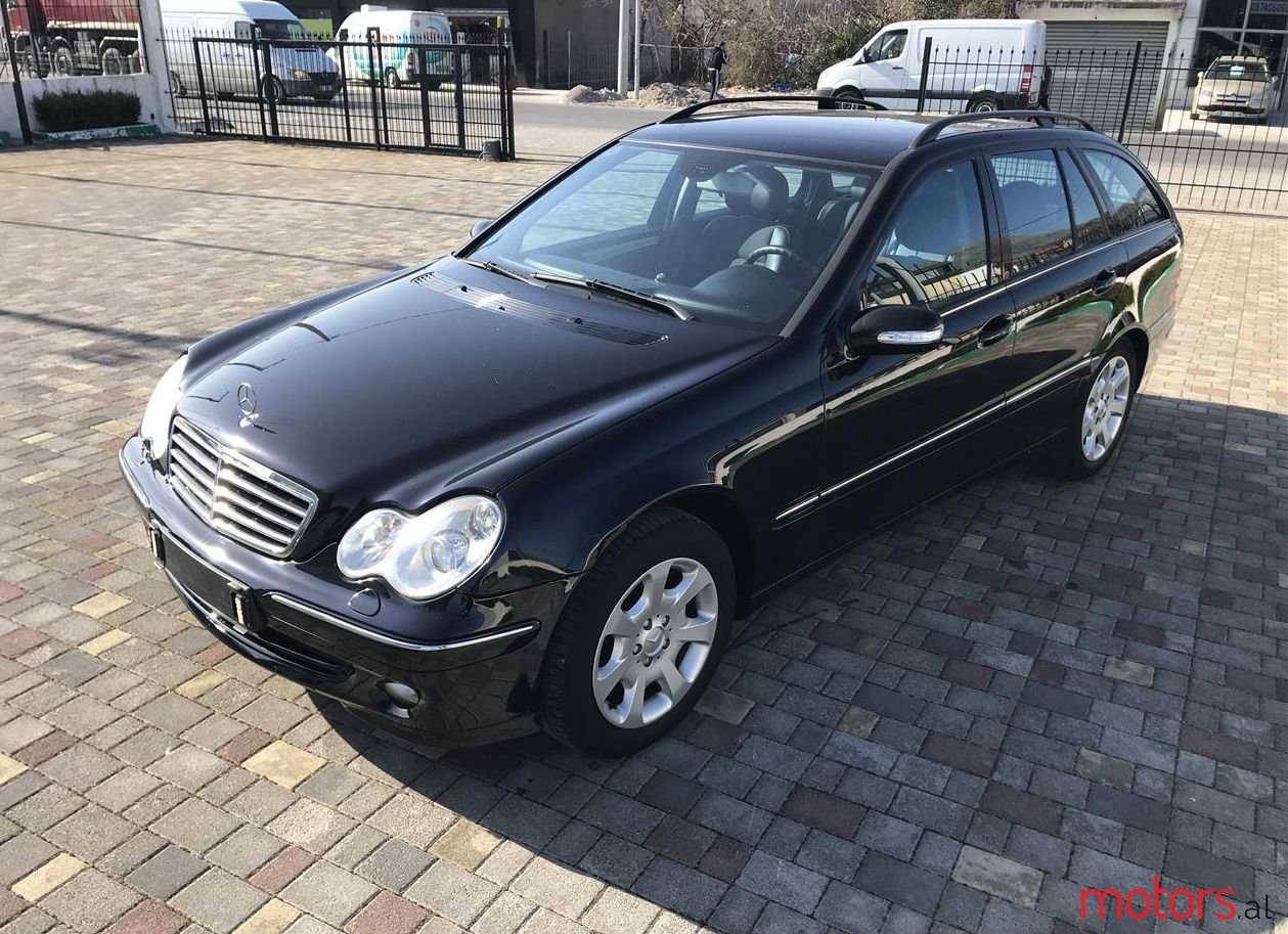 2006' Mercedes-Benz C 220 photo #1