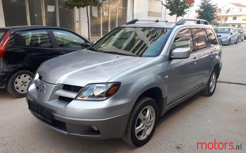 2003' Mitsubishi Outlander photo #1