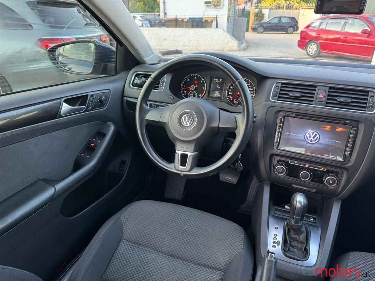 2014' Volkswagen Jetta photo #3