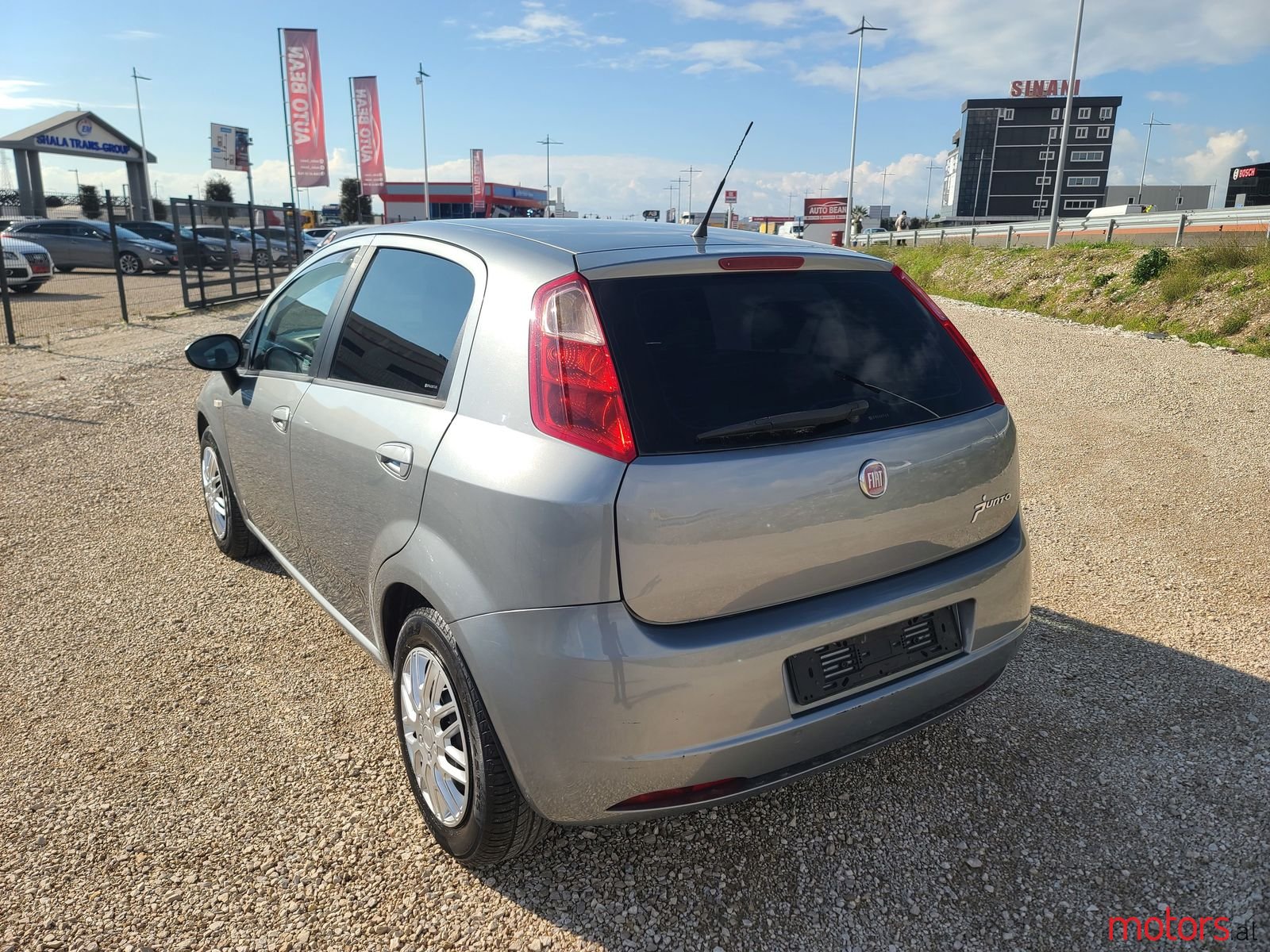 2010' Fiat Grande Punto photo #3