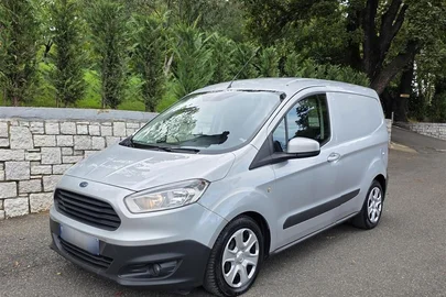 2014' Ford Courier