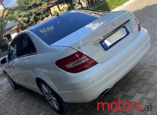 2011' Mercedes-Benz C 220 photo #3