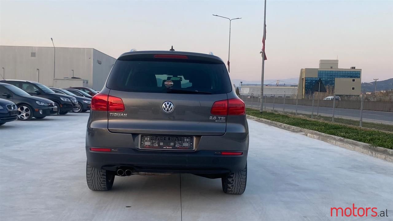 2013' Volkswagen Tiguan photo #3