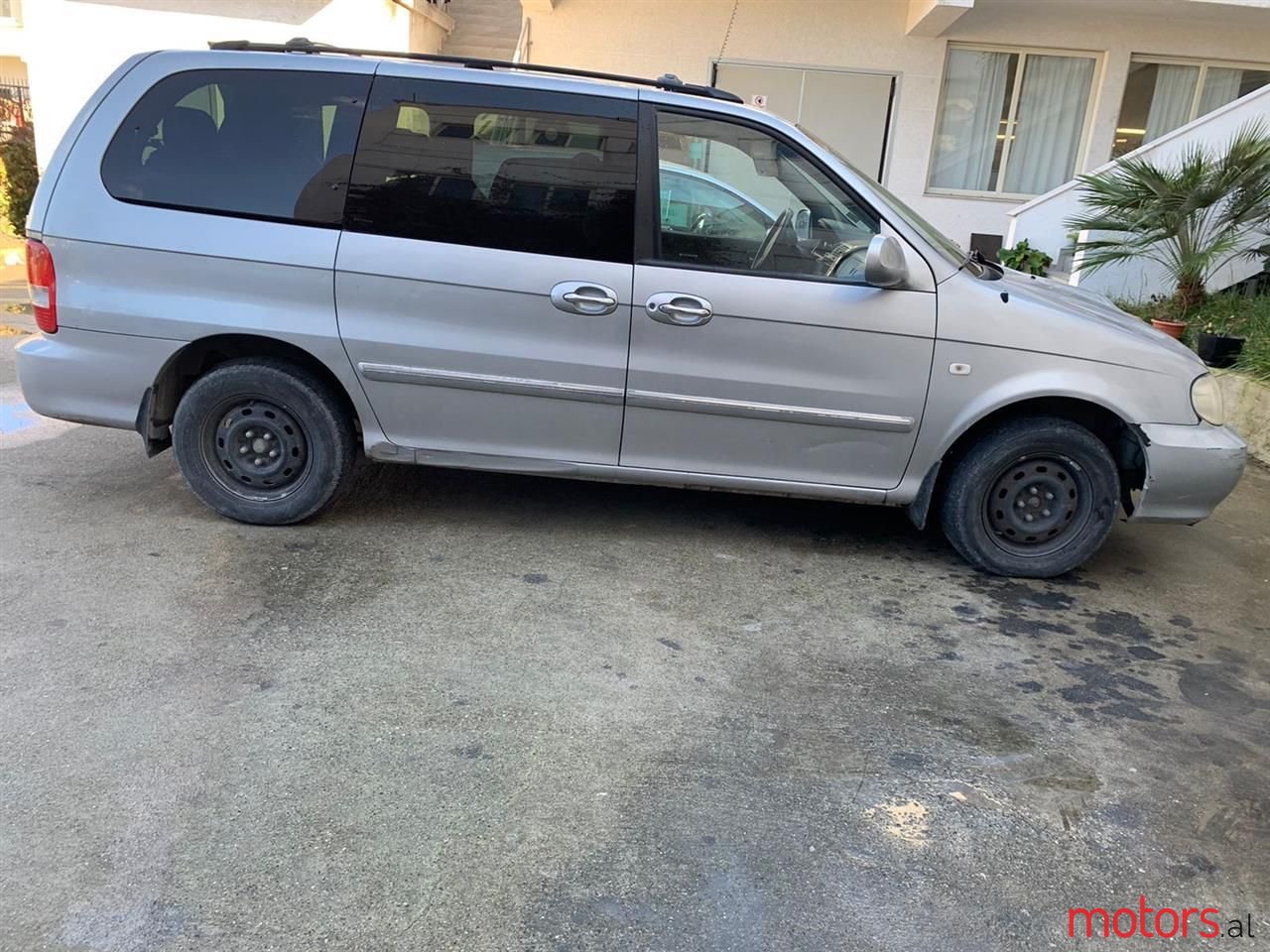 2006' Kia Carnival photo #2