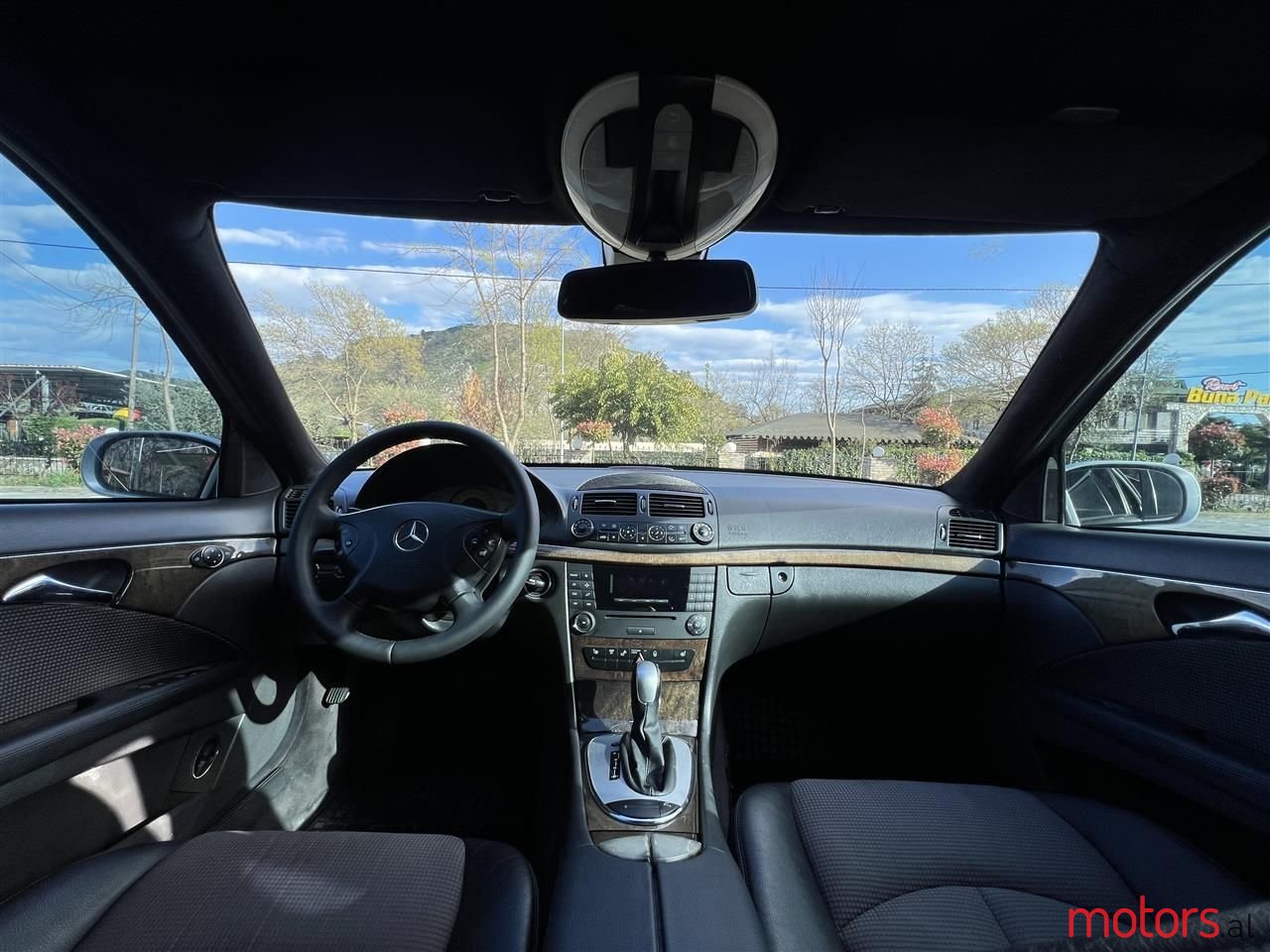 2003' Mercedes-Benz 220 photo #3