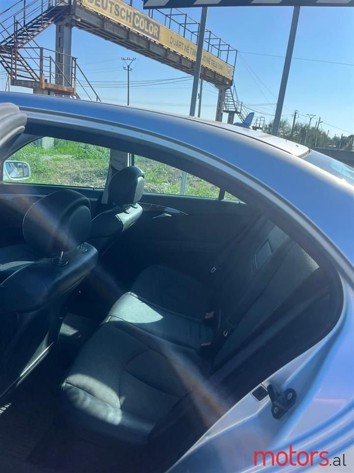 2008' Mercedes-Benz 200 photo #4