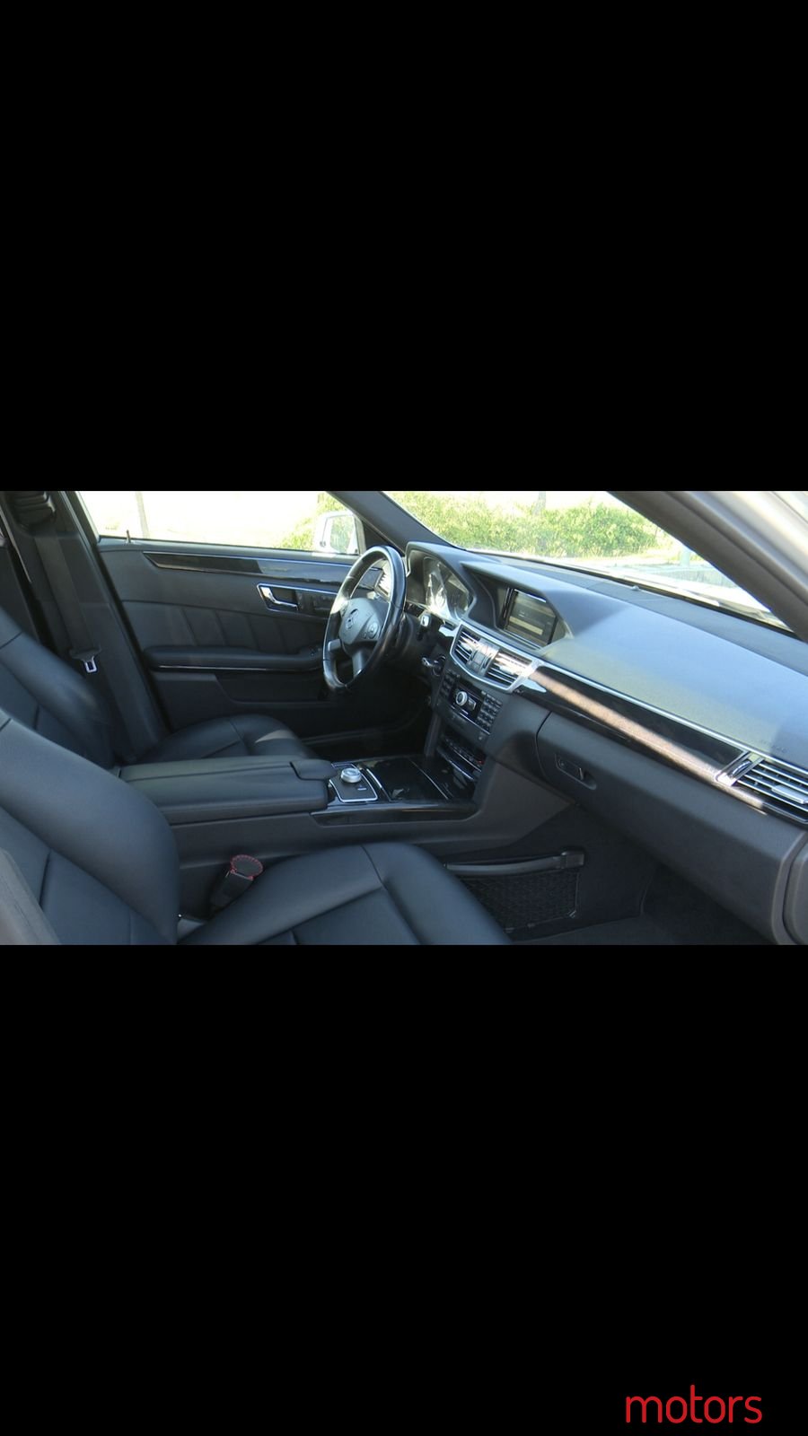 2011' Mercedes-Benz E-Class AMG Look photo #3