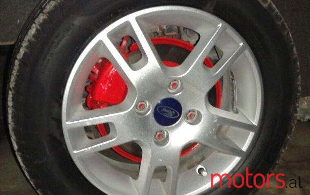 2001' Ford Focus photo #1