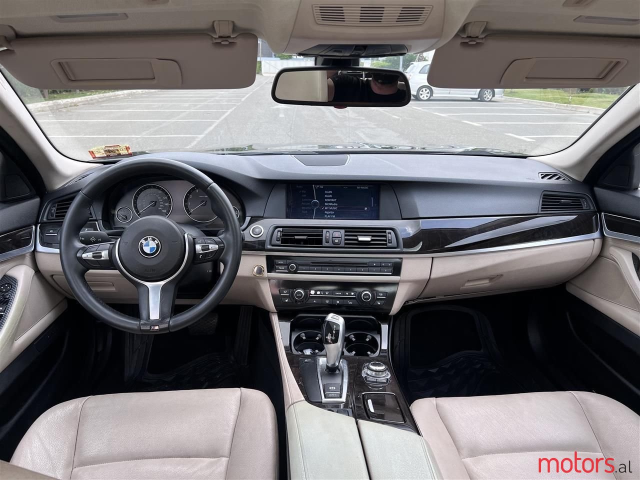 2012' BMW 528 photo #3