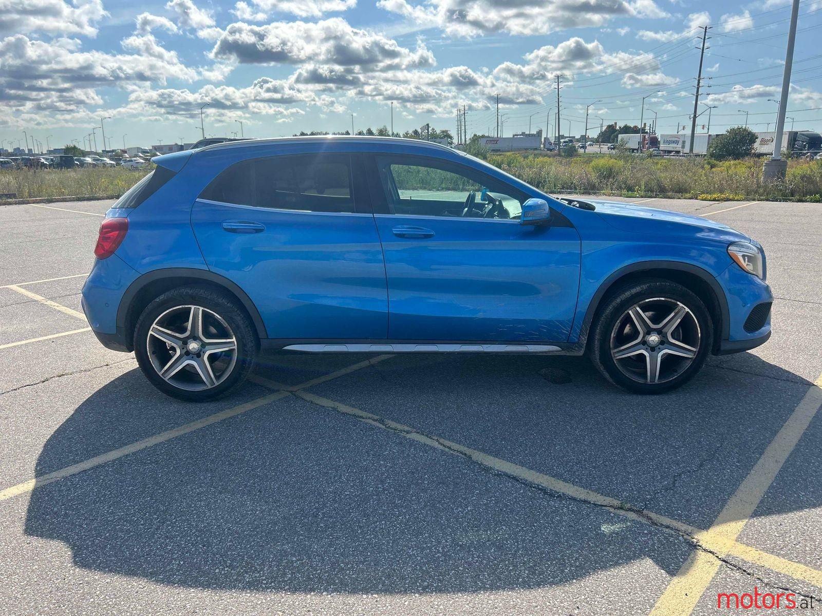 2015' Mercedes-Benz GLA 250 photo #3