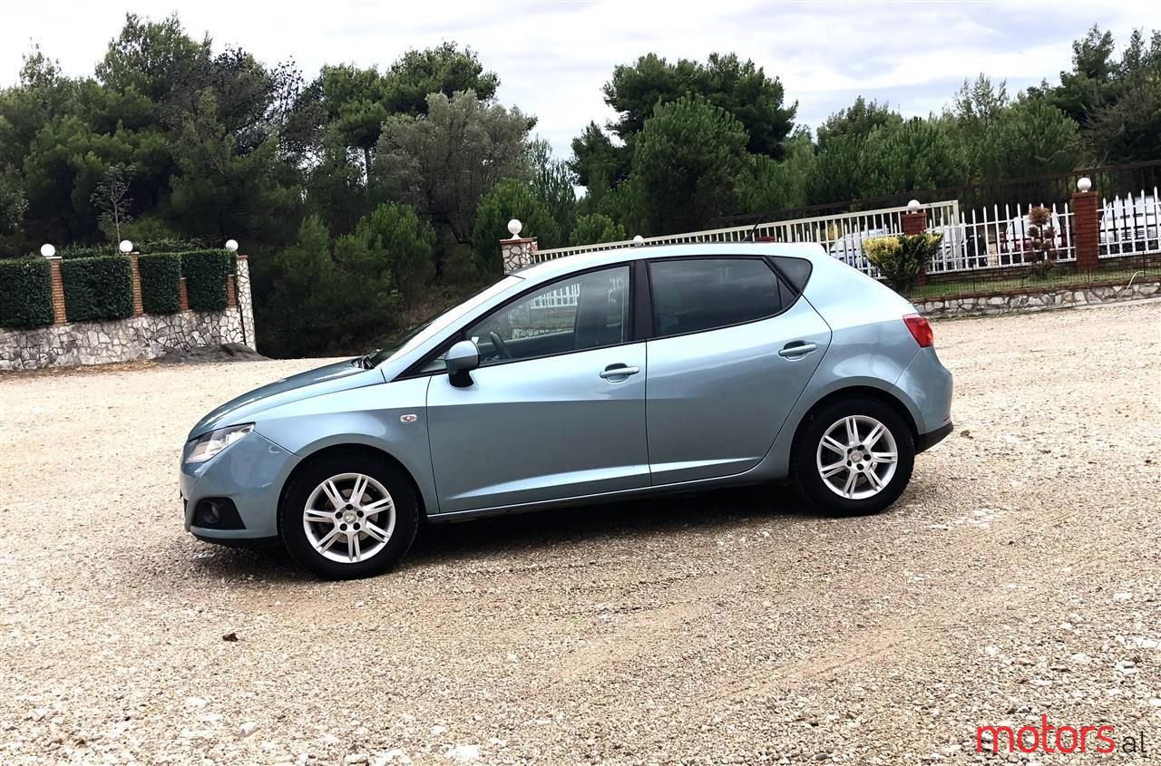 2010' SEAT Ibiza photo #5