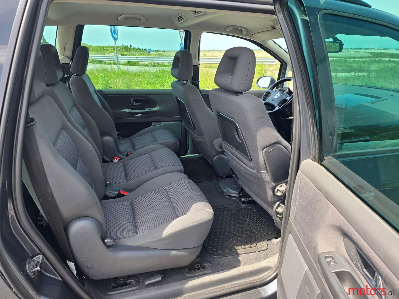 2007' Volkswagen Sharan photo #6