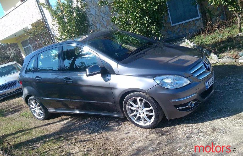 2008' Mercedes-Benz B 200 photo #1