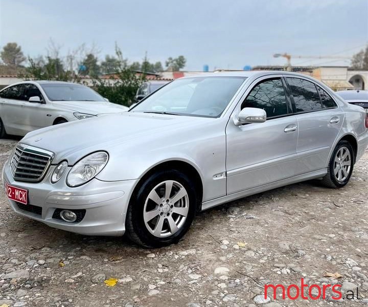 2008' Mercedes-Benz E 220 photo #4