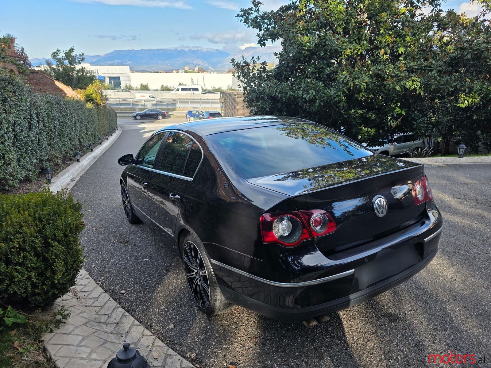 2006' Volkswagen Passat photo #3