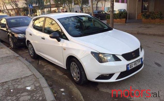 2012' SEAT Ibiza photo #1
