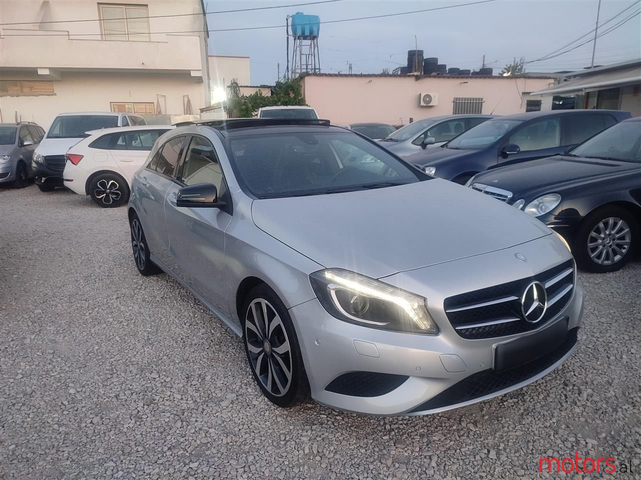 2014' Mercedes-Benz A 200 photo #1