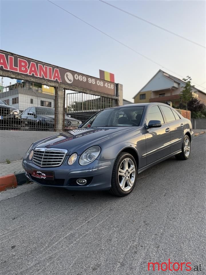2007' Mercedes-Benz E 280 photo #1