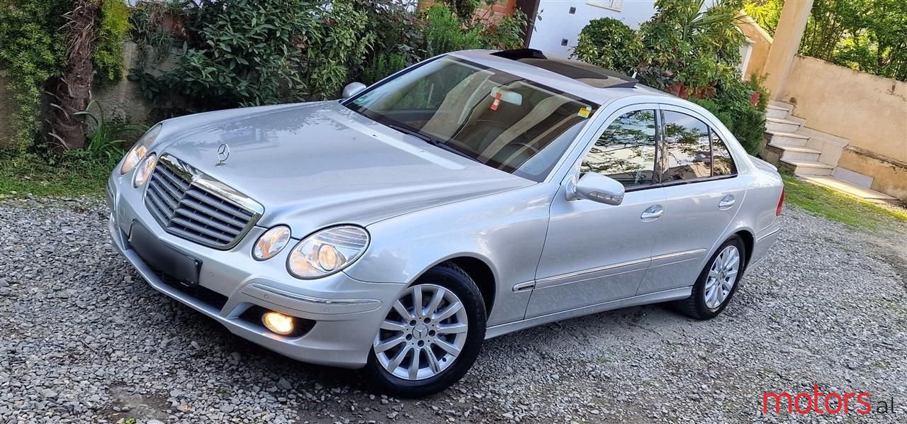 2006' Mercedes-Benz E 200 photo #1