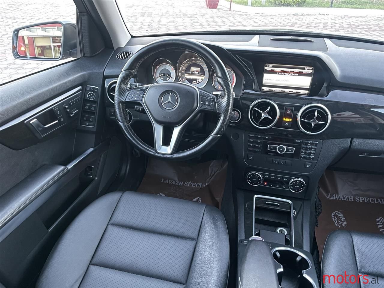 2014' Mercedes-Benz GLK 250 photo #6