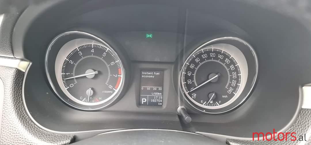 2011' Suzuki Kizashi photo #4