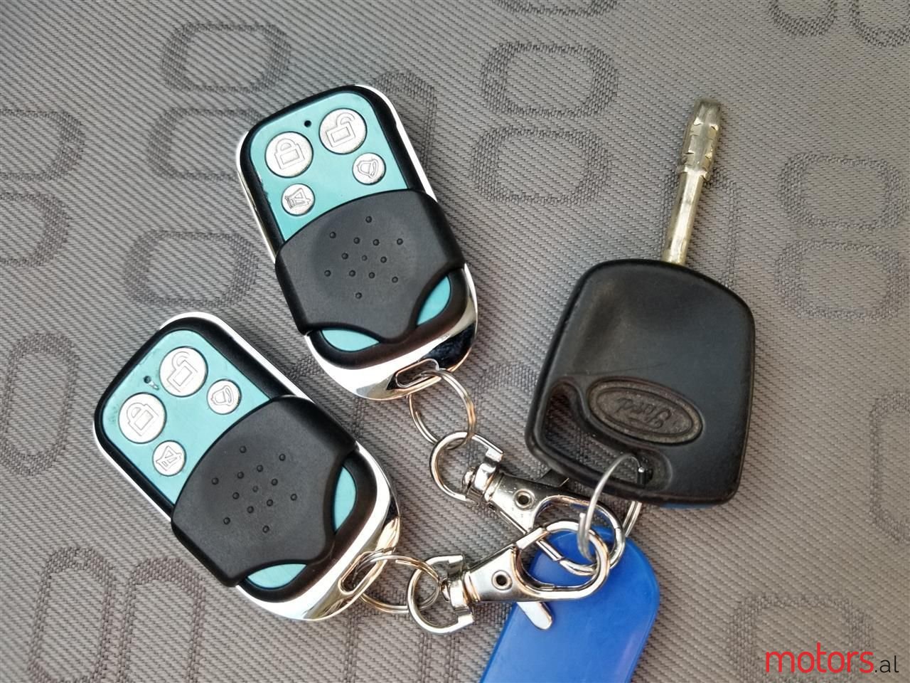 2003' Ford Fiesta photo #2