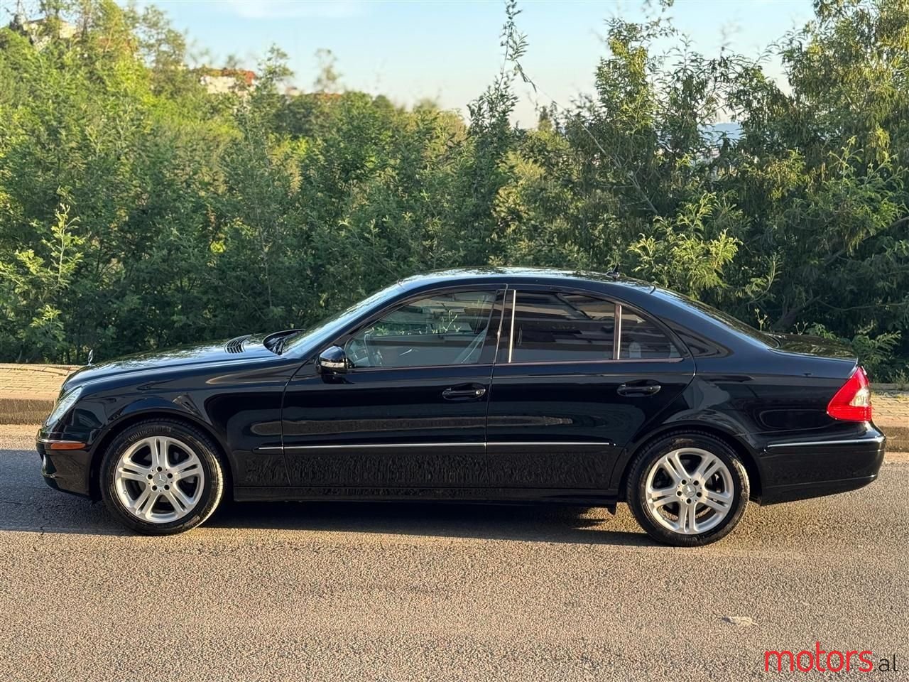 2007' Mercedes-Benz E 220 photo #4