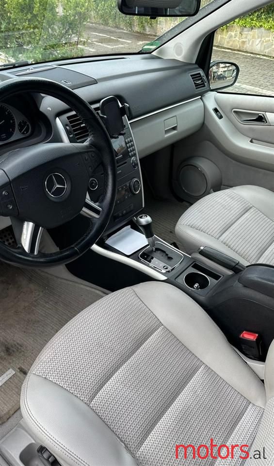 2006' Mercedes-Benz B 200 photo #2