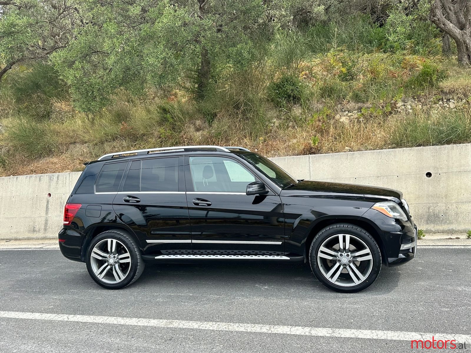 2015' Mercedes-Benz GLK 250 photo #2
