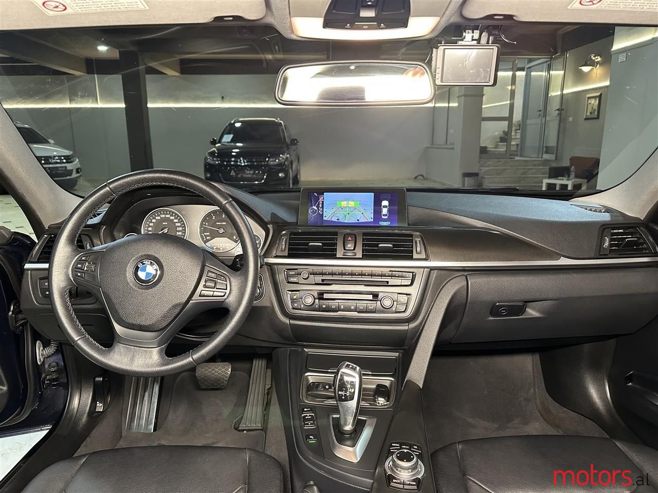 2013' BMW 320 photo #4