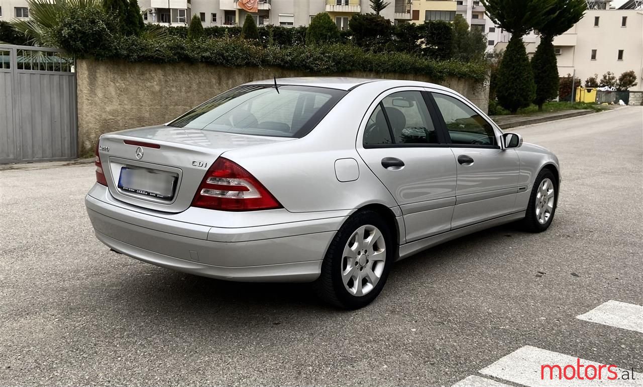 2005' Mercedes-Benz C 220 photo #6