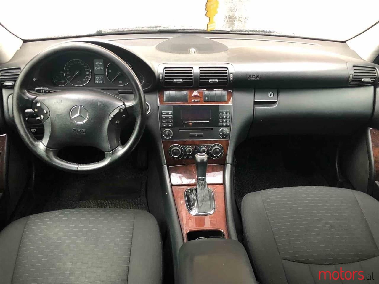 2006' Mercedes-Benz C 220 photo #2