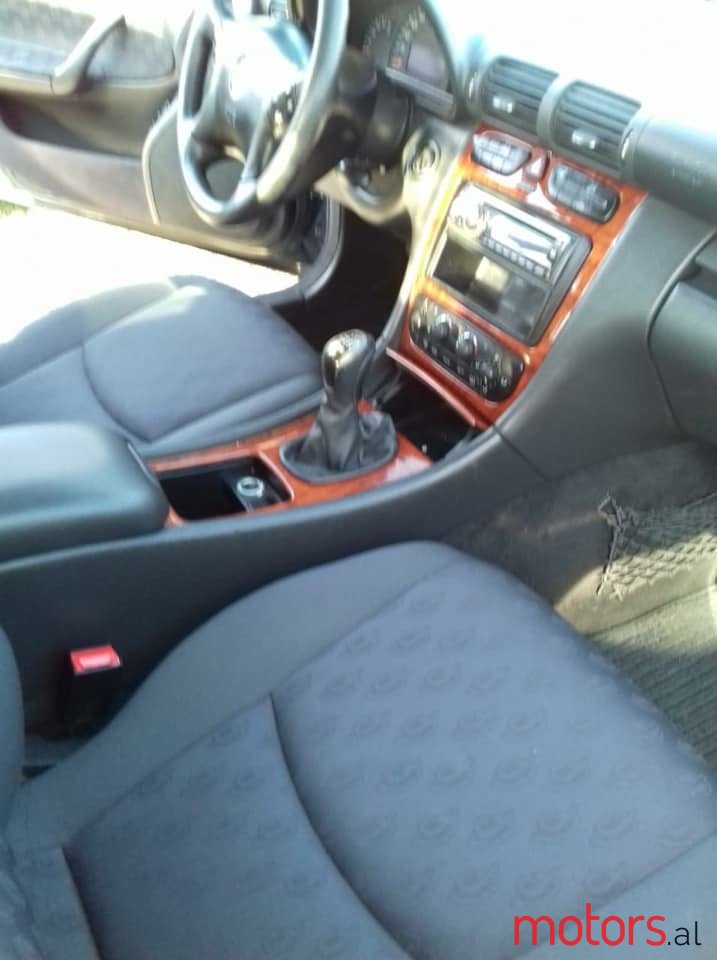 2003' Mercedes-Benz C-Class photo #5