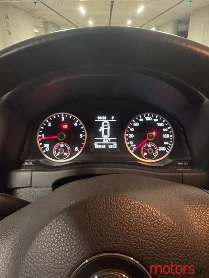 2014' Volkswagen Tiguan photo #4