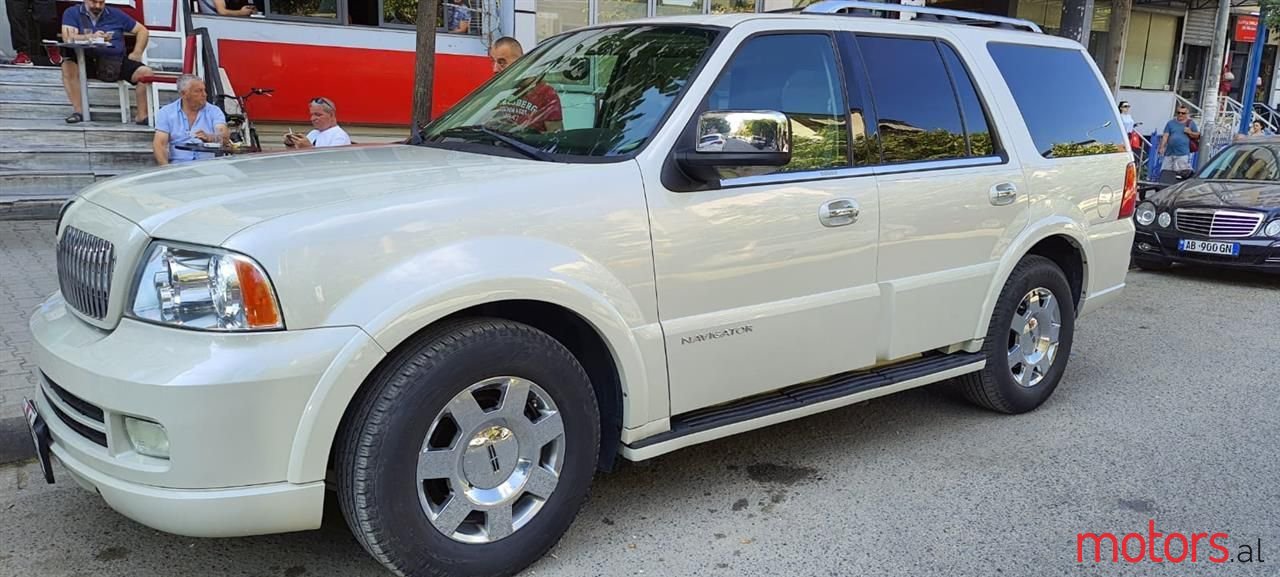 2005' Lincoln Navigator photo #1