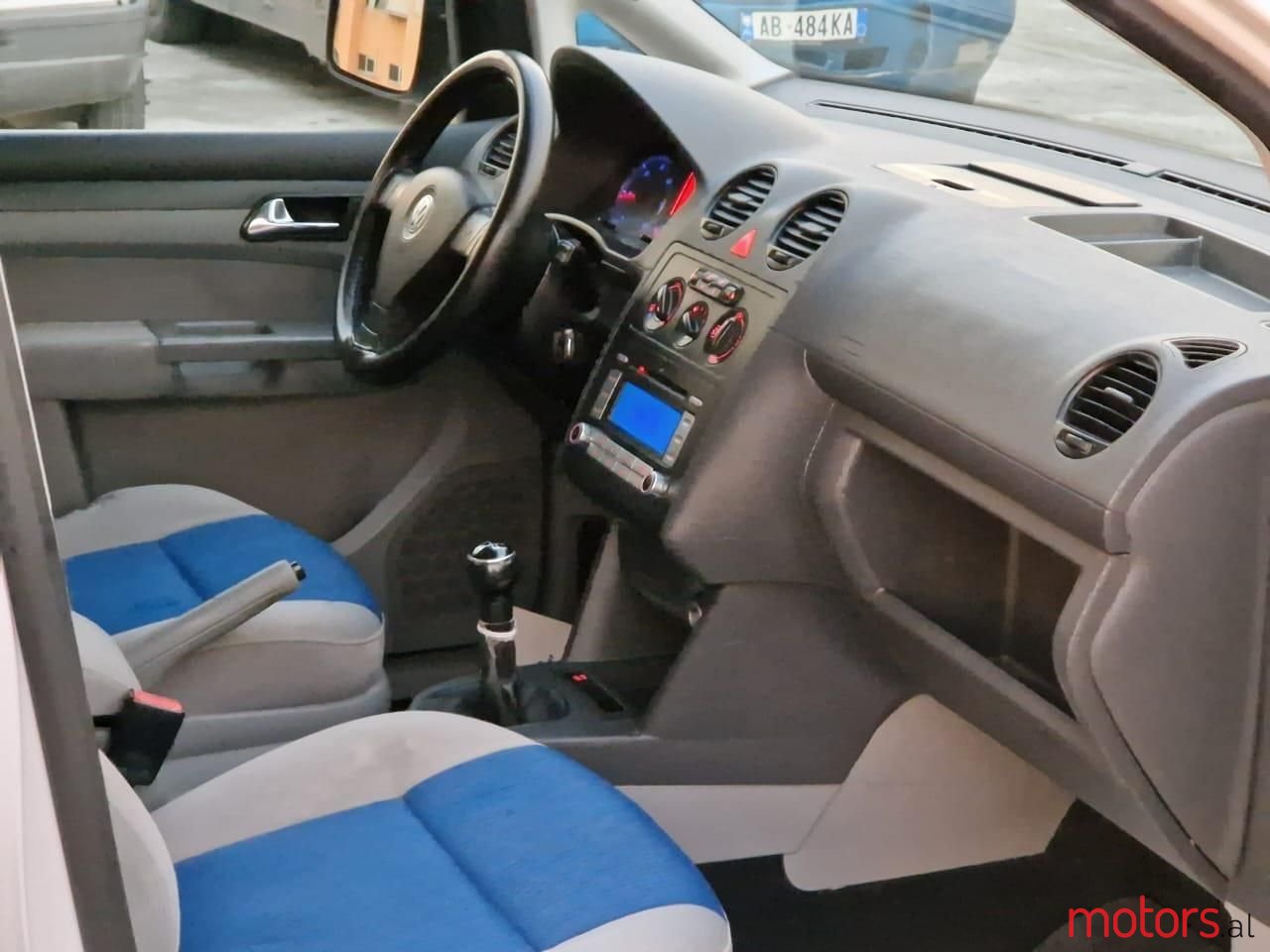 2007' Volkswagen Caddy photo #2