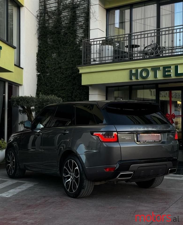 2020' Land Rover Range Rover Sport photo #2