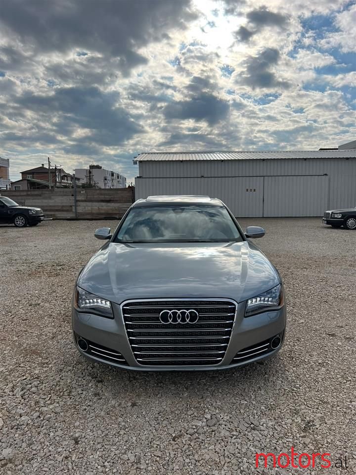 2011' Audi A8 photo #2