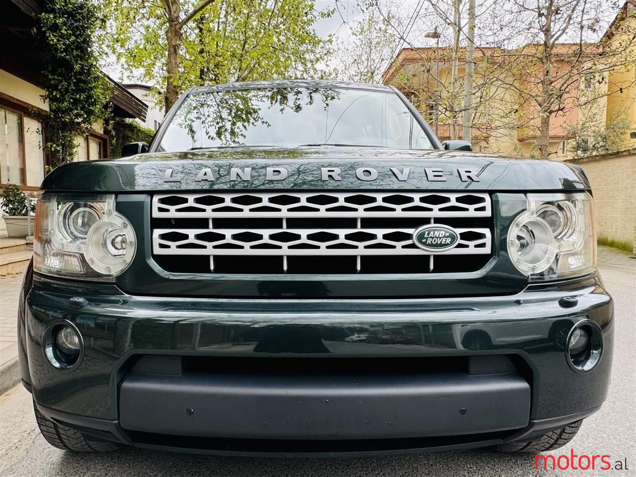 2012' Land Rover Discovery photo #1