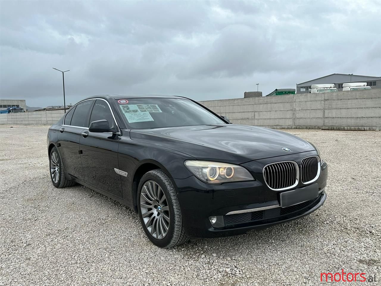 2012' BMW 730 photo #5